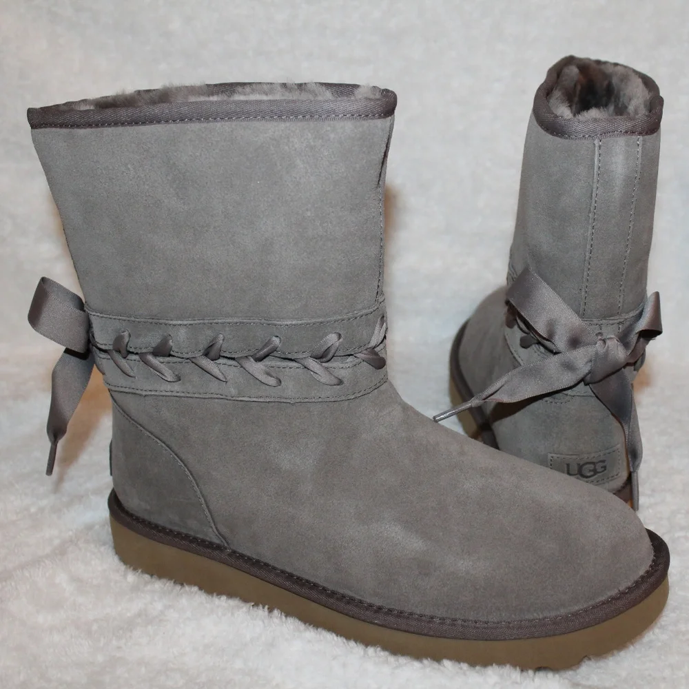 NEW UGG WOMEN'S‎ SUEDE CLASSIC SHORT LACE BOOT GRAY